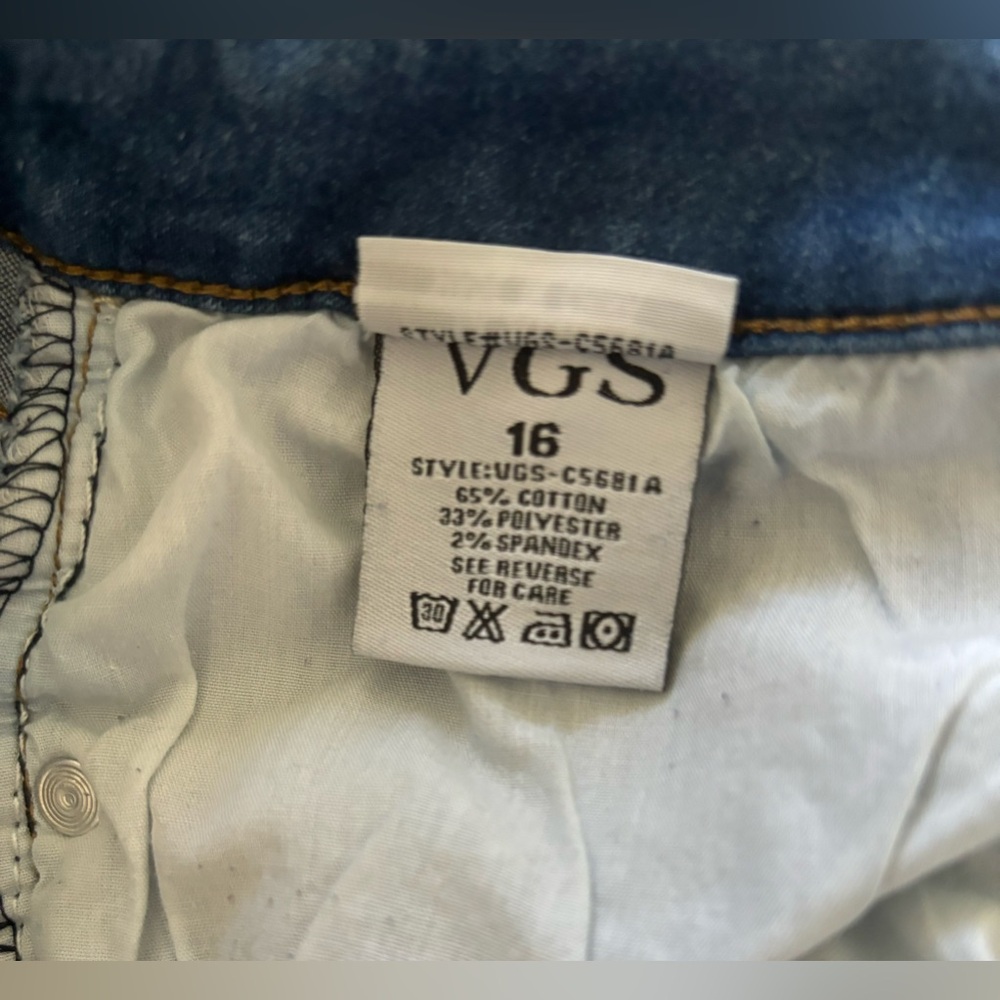 VGS Jeans Women’s 16 Blue Demin Capris Distressed Medium Wash Pant Casualwear - Picture 3 of 8